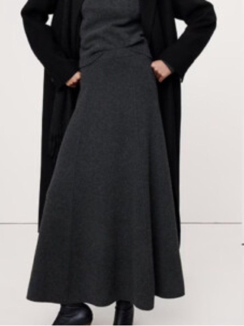 NWT - MERINO-COTTON MIDI SWEATER SKIRT